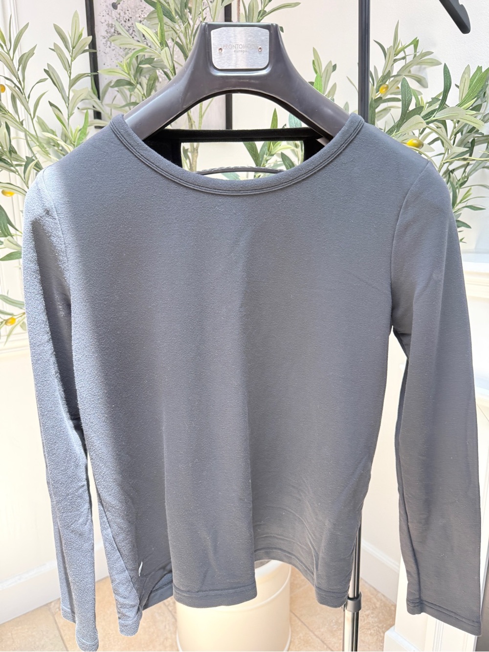 Fabletics Classic Long-Sleeve Crewneck Top - Charcoal Gray